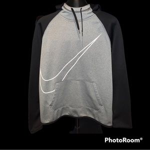 Women’s Nike Hoodie Gray & Black - M